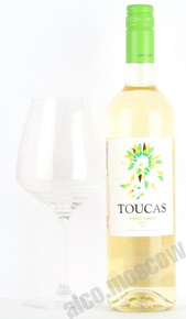 Toucas Vinho Verde DOC Вино Токаш ДОК Виньо Верде