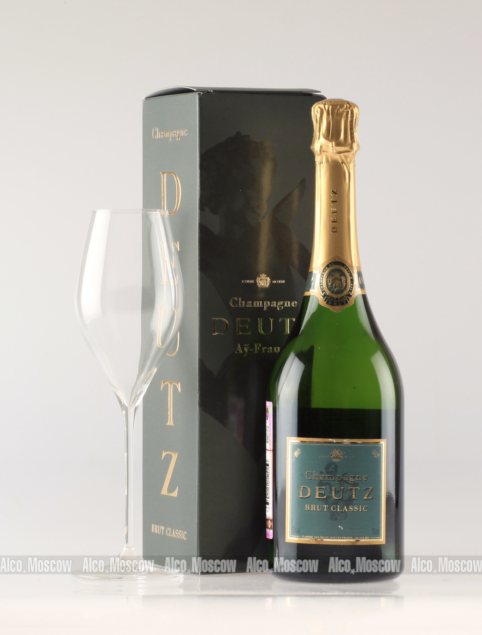 Шампанское classic. Шампанское Deutz Brut Classic. Шампанское William Deutz Brut 2000. Брют Deutz Deutz Классик Brut. Дейц Классик шампанское белое брют.