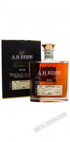 Rom A.H. Riise Centennial Celebration gift box 0.7l Ром А. Х. Риисе Сентенниал Селебрейшн в подарочной упаковке 0,7л