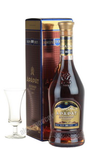 Ararat Akhtamar 10 years 0.5l коньяк Арарат Ахтамар выдержка 10 лет 0.5л