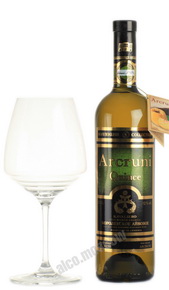 Arcruni Quince Армянское вино Арцруни Королевское Айвовое