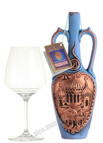Bazeli Kindzmarauli 2014 в кувшине Грузинское вино Базели Киндзмараули 2014 в кувшине (церковь)