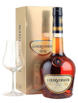 Courvoisier VS 0.7l gift box коньяк Курвуазье ВС 0.7л п/у