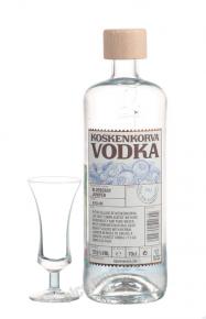 Koskenkorva водка Коскенкорва со вкусом черники и можжевельника 0,7л